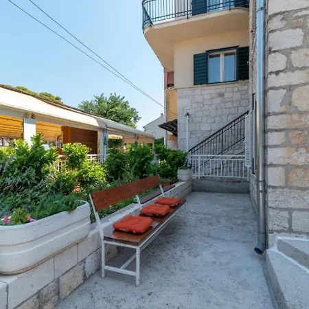Maja - In Old Town Apartment Trogir