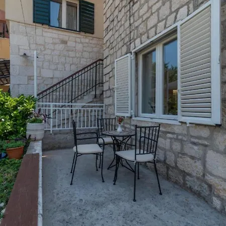 Apartment Maja - In Old Town Trogir