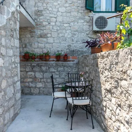 Maja - In Old Town Apartment Trogir